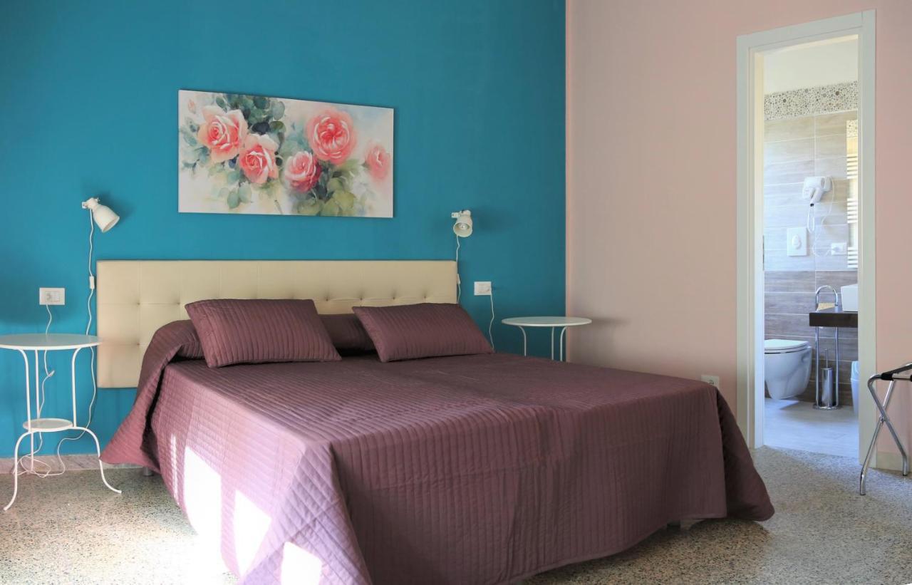B&B Rosa Cosenza Bagian luar foto