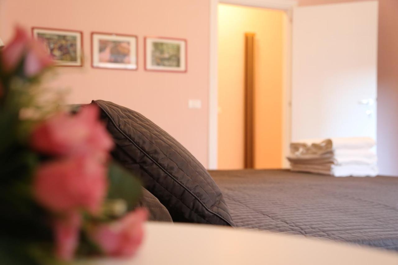 B&B Rosa Cosenza Bagian luar foto