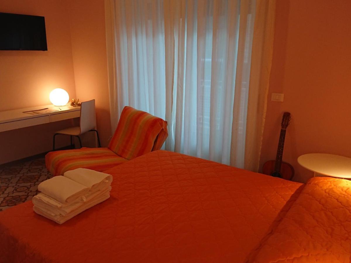 B&B Rosa Cosenza Bagian luar foto